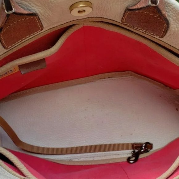 Awesome Beige Dooney & Bourke Tassel Tote Satchel Handbag, in Great Condition - Picture 6 of 7